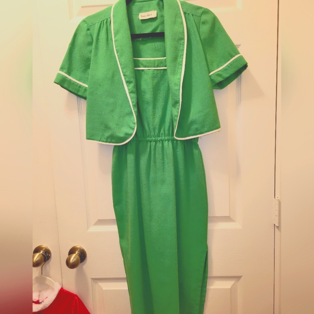 Neiman Marcus vintage 1970s Linen blend pencil dress Green small